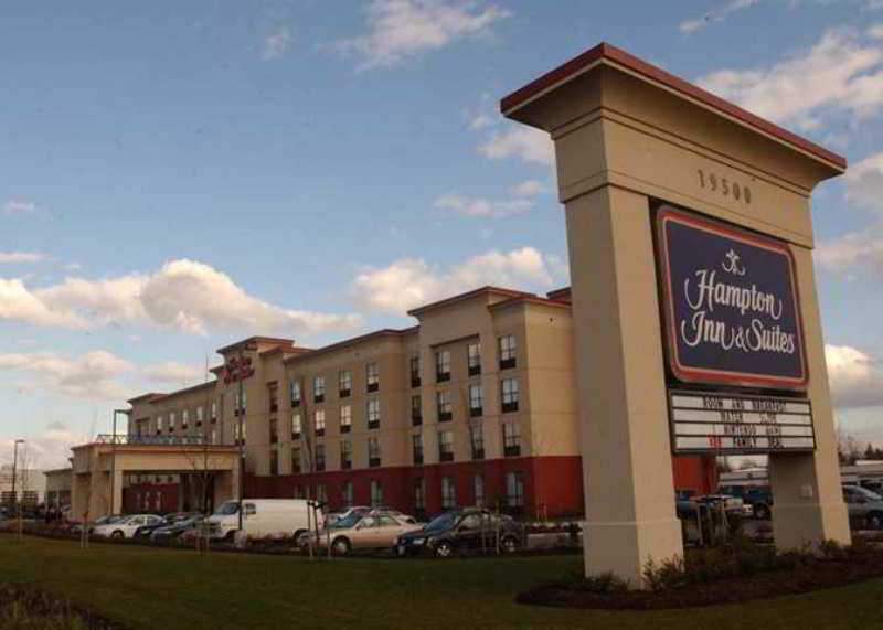 Hampton Inn & Suites By Hilton Langley-Surrey Экстерьер фото